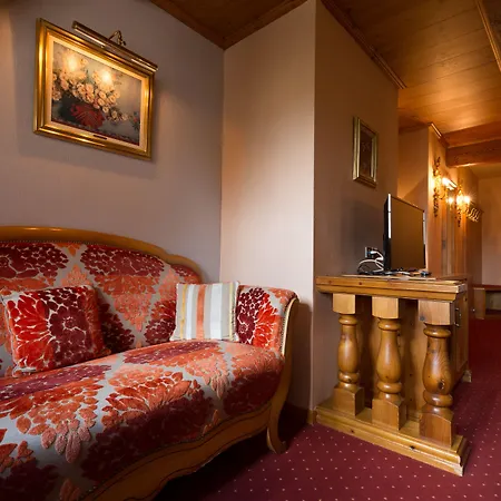 فندق De La Pommeraie By Popinns 4*
