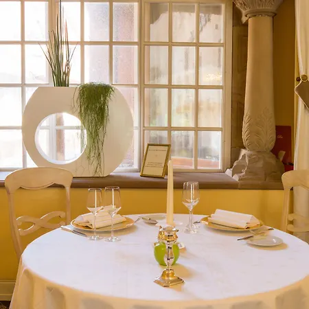 فندق De La Pommeraie By Popinns 4*